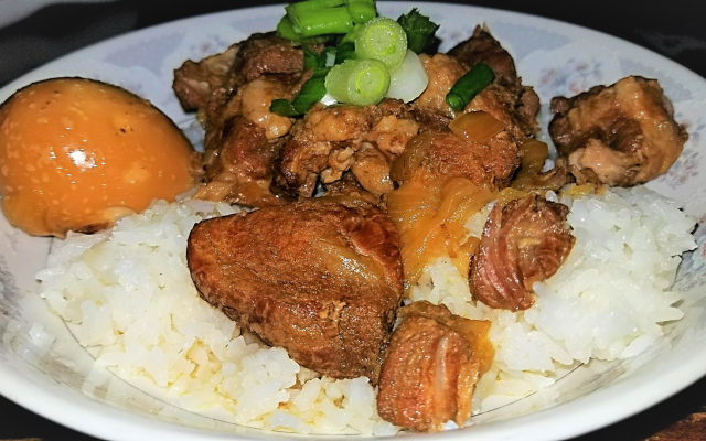 com-ngoc-nguyen-van-quy