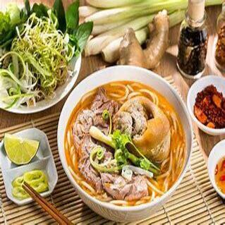 bun-bo-ung-hue-tang-nhon-phu