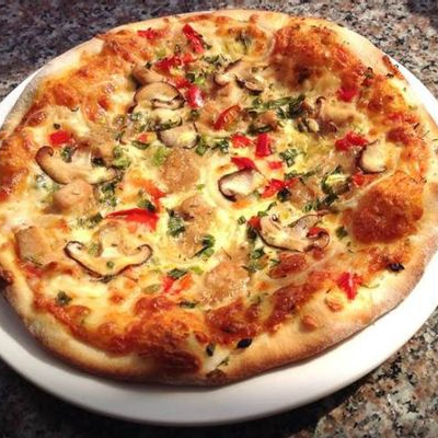 pizza-ong-tay-o-quang