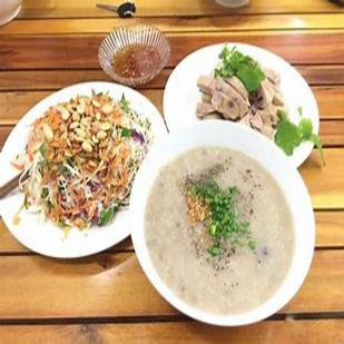 Quán-Gỏi-Gà-Vịt-Sumo---Tôn-Đản