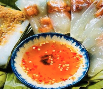 Bánh-Lọc-Vân-Khánh---Bánh-Bột-Lọc-&-Bánh-Mì-Kẹp---Bùi-Hữu-Nghĩa