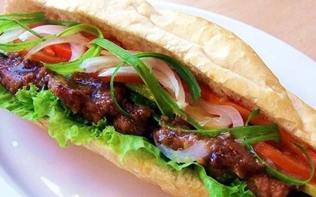 banh-mi-thit-nuong-thanh-my-uong-so-8