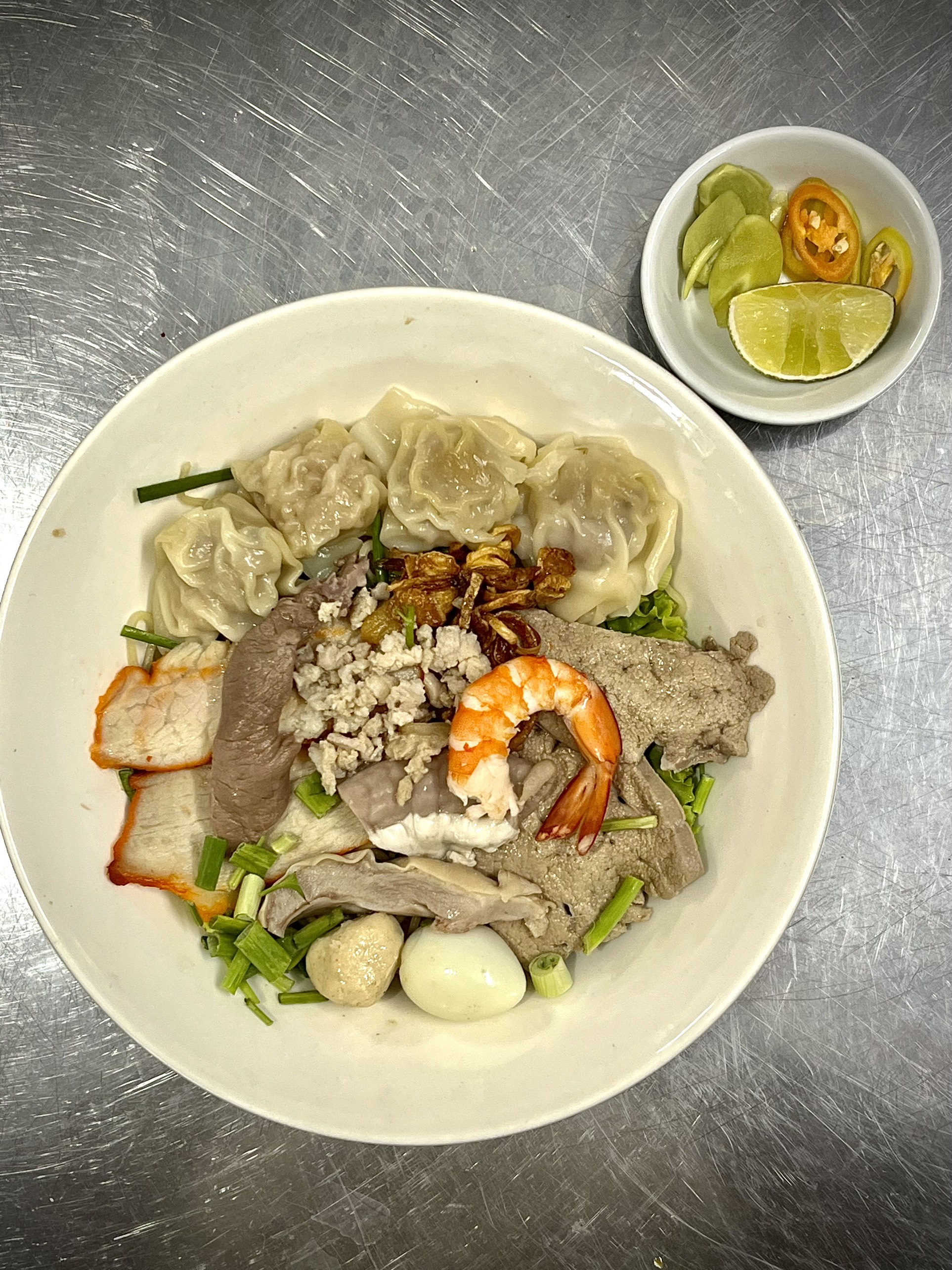 quan-hu-tieu-mi-thanh-thuy-le-lu