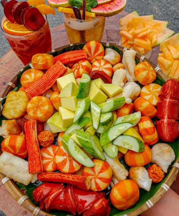 an-vat-ca-vien-chien-e-nhat-phan-ang-luu