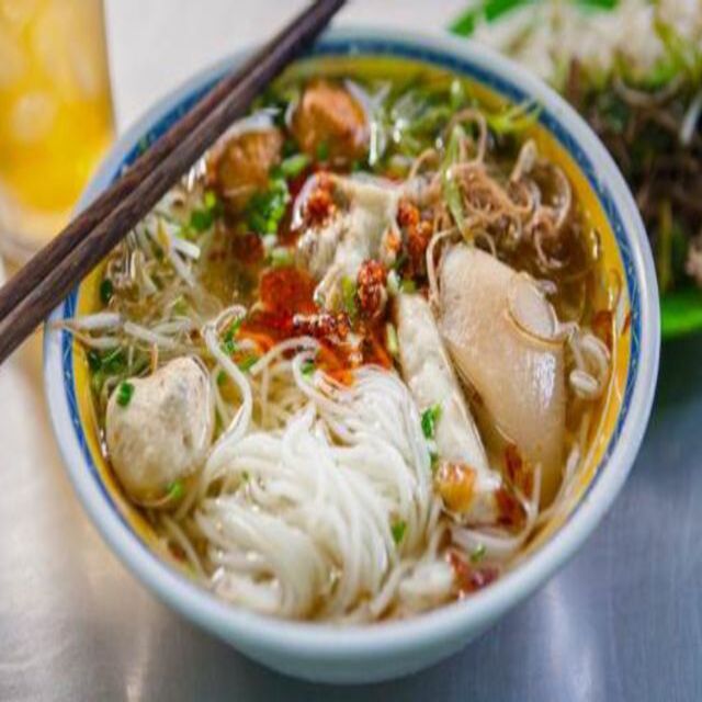 quan-thuong-bun-moc-hu-tieu-pham-van-hai