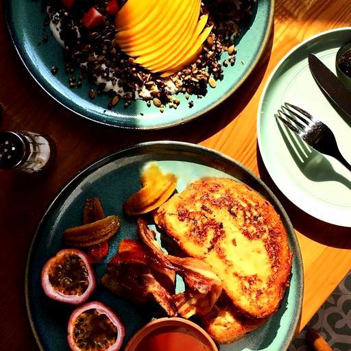 the-vintage-emporium-cafe-uong-so-39