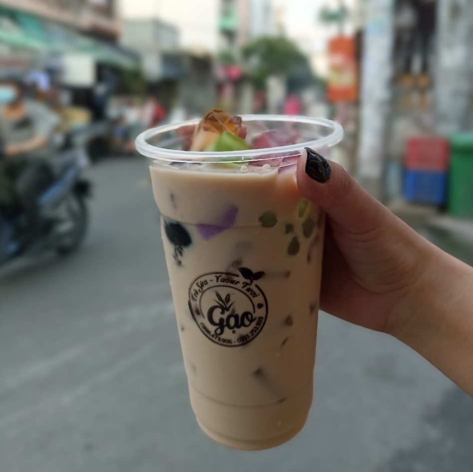 yaourt-tuoi-tra-sua-gao-o-nhuan