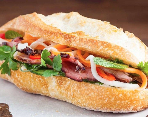 banh-mi-ha-noi-uc-chinh-go-xoai