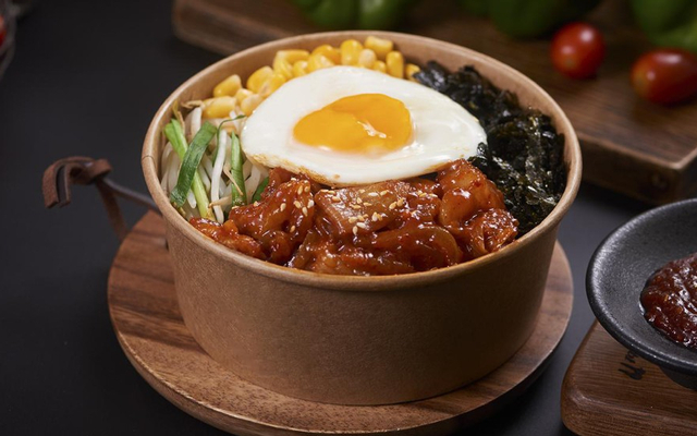 guchi-tokbokki-com-tron-pham-van-ong