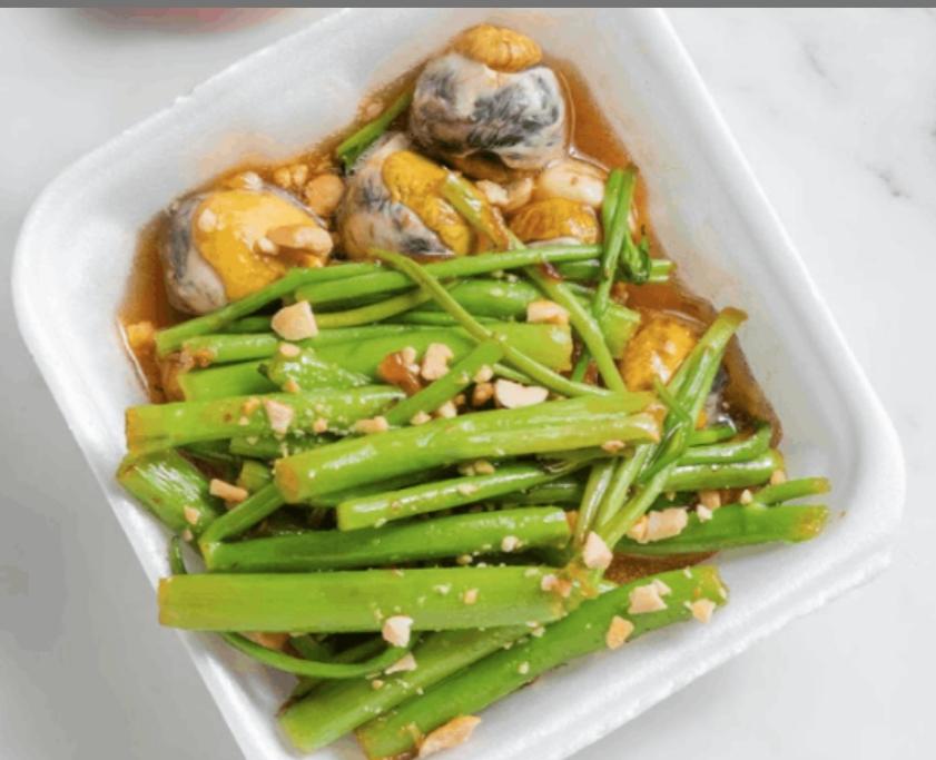 cut-lon-xao-me_rau-muong