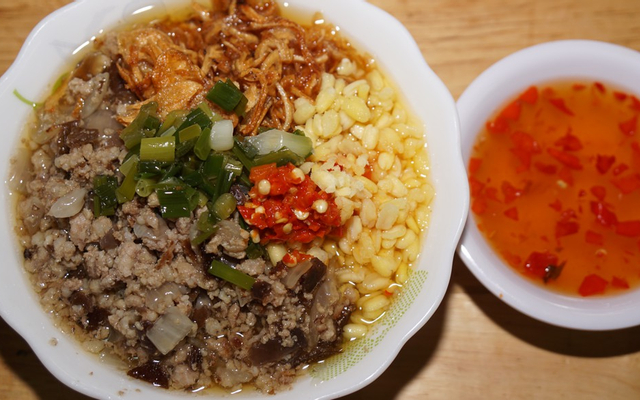Bánh-Đúc-Nóng-&-Cháo-Sườn-Hương-Quê-2---Thống-Nhất