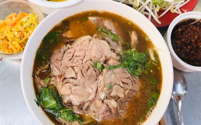 bun-bo-hue-nam-nga-ang-van-bi