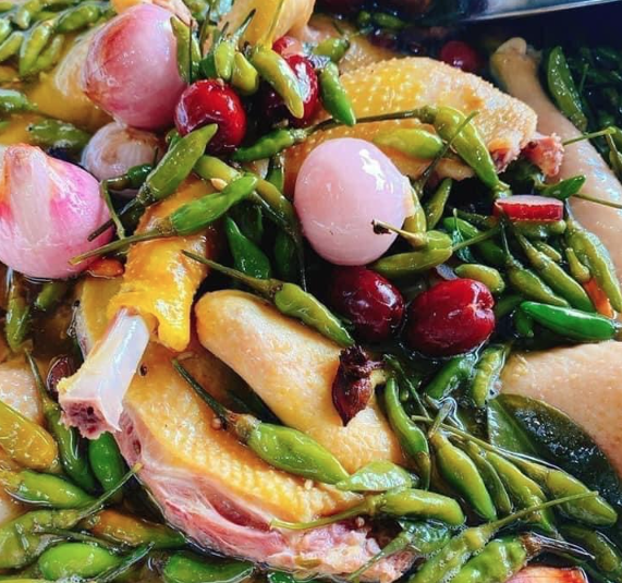 Hai-Chị-Em---Lẩu-&-Ăn-Vặt---Đỗ-Công-Tường
