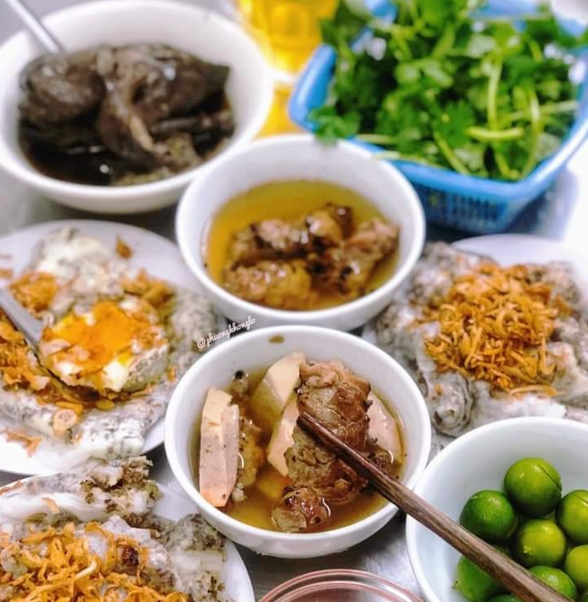 banh-cuon-nong-my-ga-tan-co-thom-phu-o