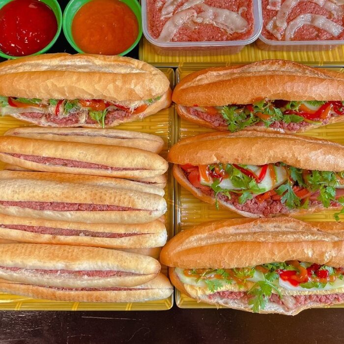 Bánh-Mì-Duy-Tín---Bánh-Mì-Pate-Cột-Đèn-&-Bánh-Mì-Que---Nguyễn-Thị-Định