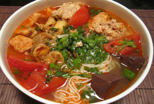 Cô-Bích---Bún-Riêu-Cua-&-Canh-Bún-Cua