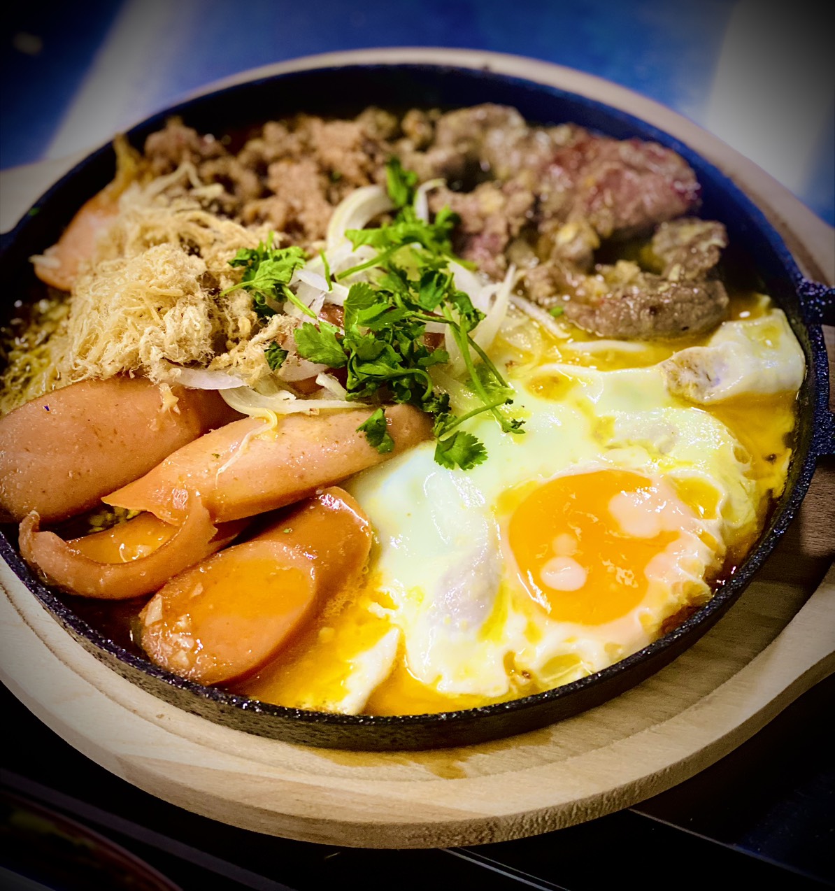 tiem-xoi-banh-mi-banh-mi-chao-ton-an