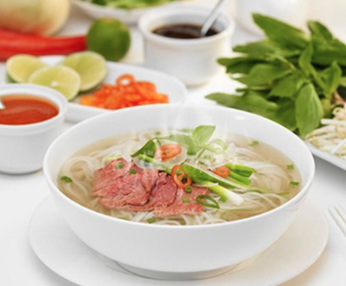 pho-bo-ha-noi-pho-tran-hung-ao