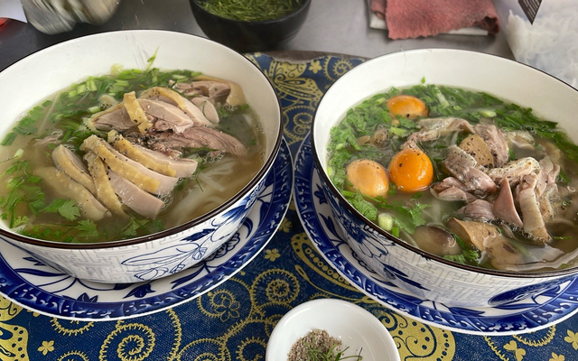 Gạch-Quán---Bún-Ngan-&-Lẩu-Cua-Đồng---Song-Hành