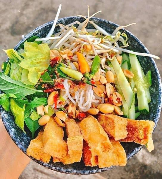 Tiệm-Nhà-Min---Bún-Xì-Dầu-Tỏi-Hongkong---Đường-Số-59