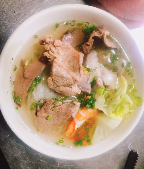 quan-an-001-banh-canh-hu-tieu-pham-the-hien