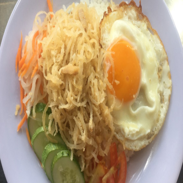 com-tam-bun-thit-nuong-hoa-mai-linh-ong