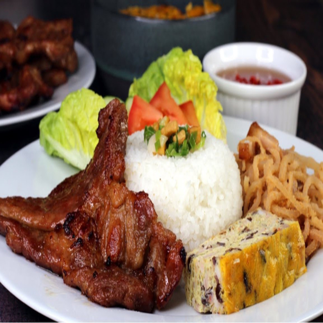 com-tam-com-trua-van-phong-168-ly-thanh-tong