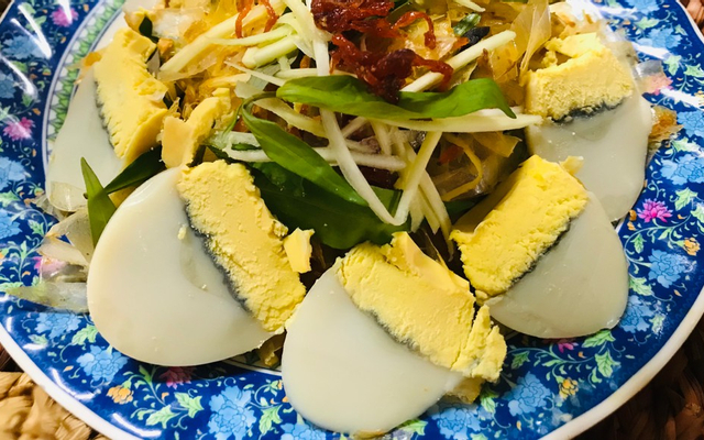 an-vat-chi-beo-banh-flan-banh-trang-tron-ton-an