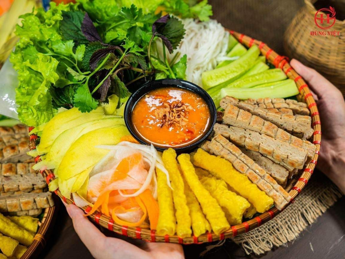 Bánh-Xèo-Cô-Hai---Bánh-Xèo-&-Nem-Nướng-Nha-Trang---Vũ-Tông-Phan