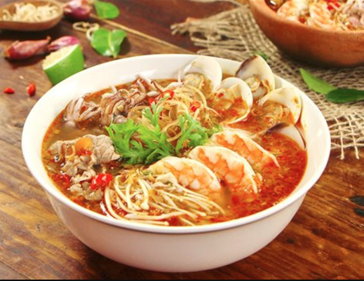 Bếp-Nhà-Pin---Bún-Thái-&-Cháo-Sườn---Lý-Phục-Man