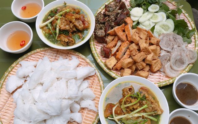 huong-anh-bun-au-met-nguyen-khac-hieu