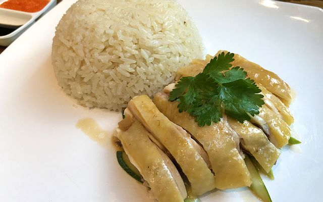 man-toi-com-ga-ta-phan-van-hon