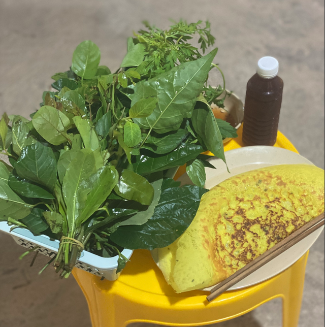 Bánh-Xèo-Rau-Rừng-Ba-Noi’s-Food---Nguyễn-Xiển