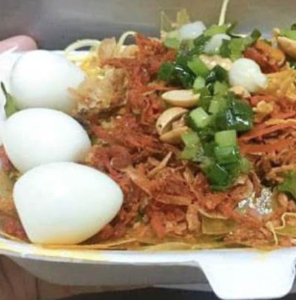 chi-phuoc-banh-trang-tron-phan-van-tri