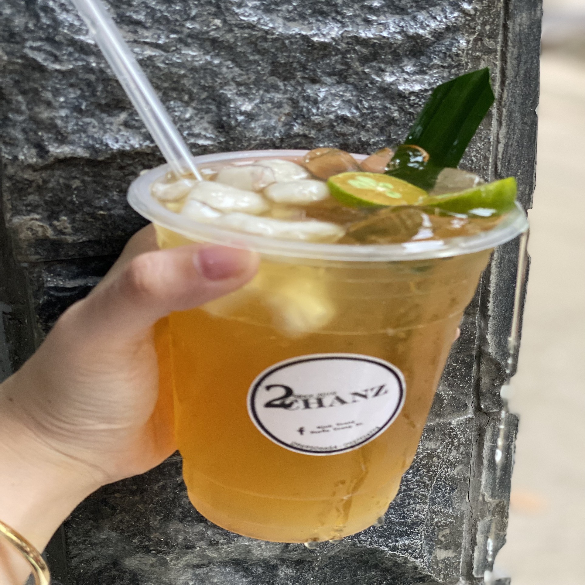 2chanz-uong-song-hanh