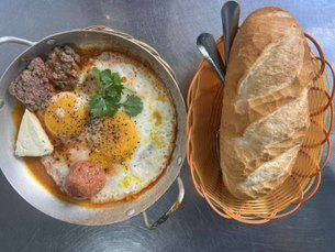 banh-mi-chao-ngon-nguyen-thuong-hien