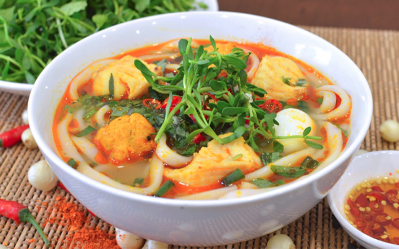banh-canh-ca-loc-ba-tan-uong-27
