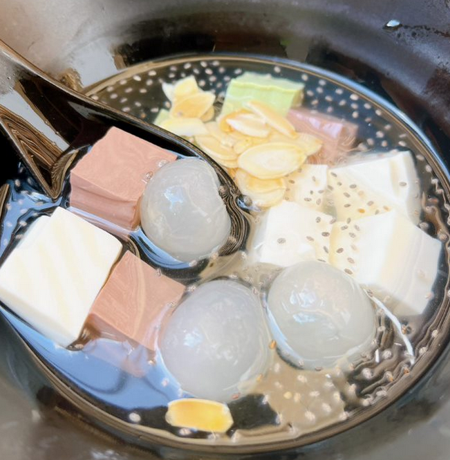 hachan-che-khuc-bach-nguyen-uc-canh