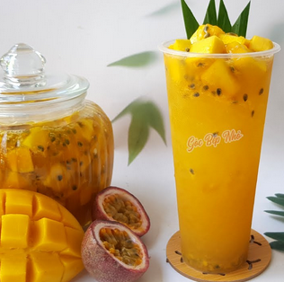 family-tra-trai-cay-an-vat-cach-mang-thang-8