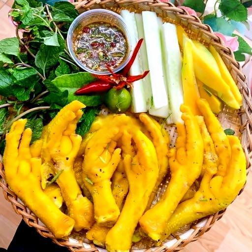 ga-u-muoi-o-nhau-me-tri-ngo-32-ong-me