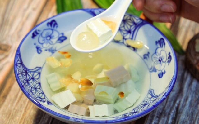 Bếp-Mẹ-Bơ---Chè-Khúc-Bạch-Chuẩn-Vị---Khu-Đô-Thị-Mỹ-Đình-1