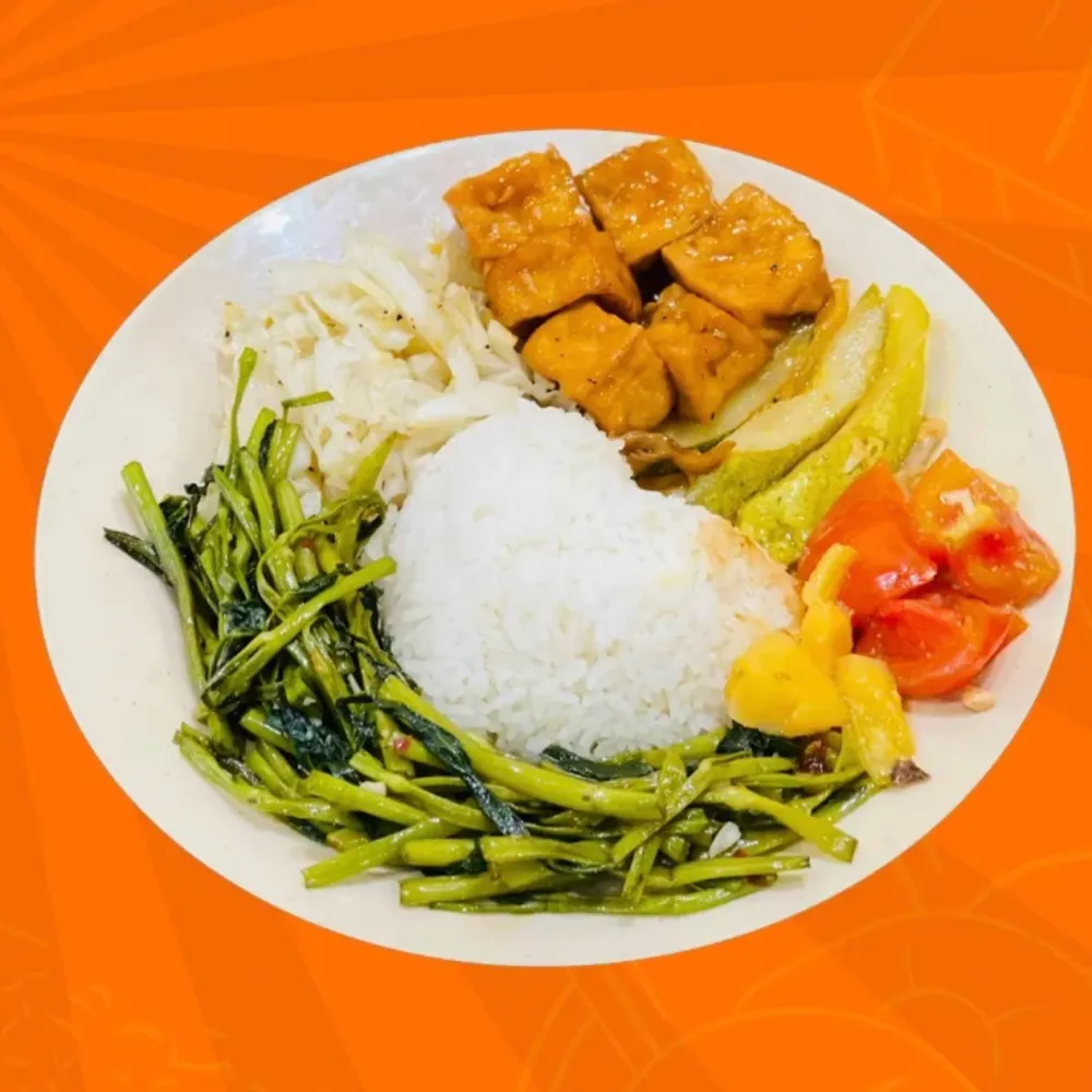 Cơm đậu hũ kho tiêu