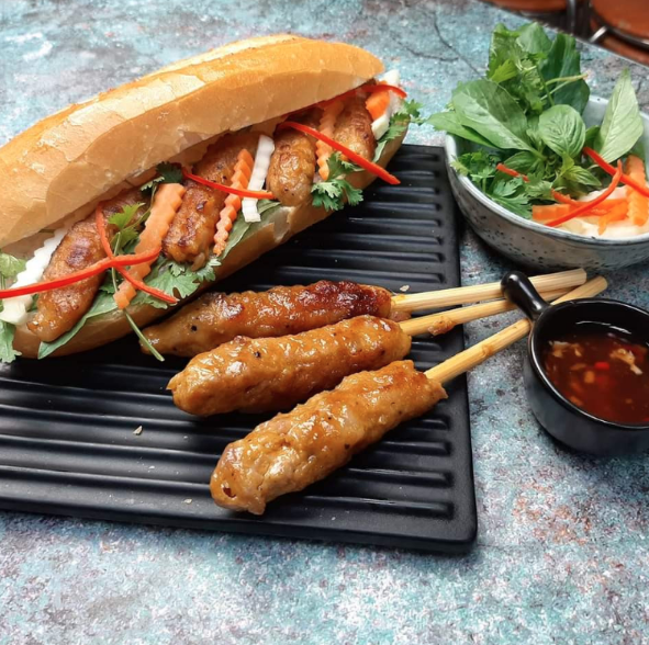 banh-mi-nem-nuong