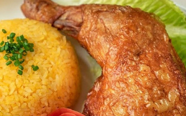 com-ga-quoc-huy-60-44-lam-van-ben