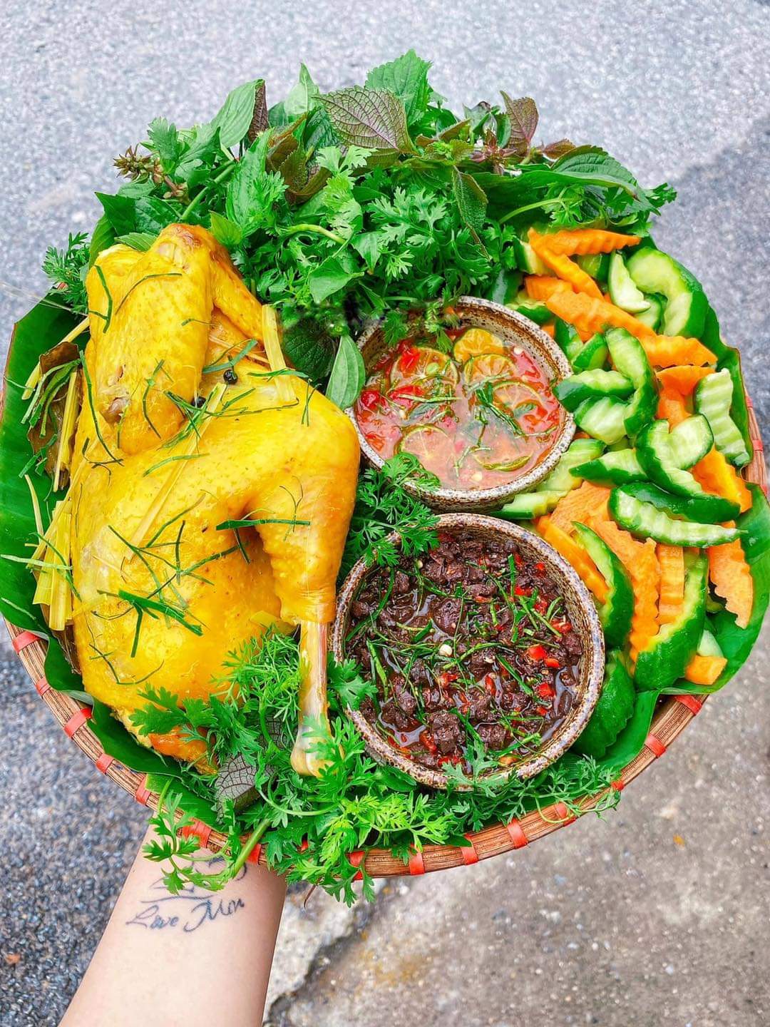 tran-food-ga-u-muoi-hoa-tieu-le-uc-tho