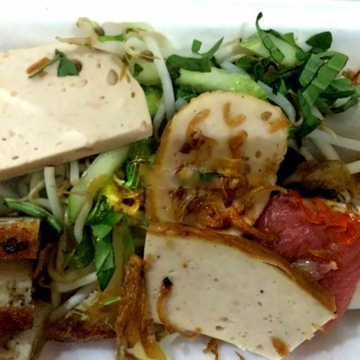 banh-cuon-hoa-phung-van-cung