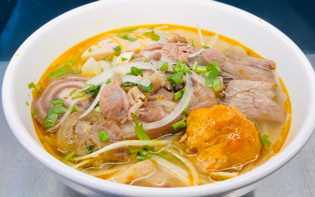 bun-bo-hue-cau-an-pham-van-hai