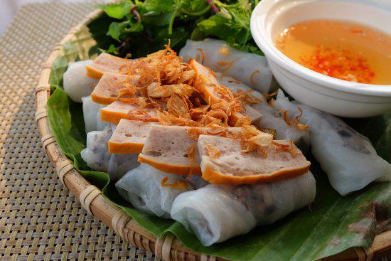 banh-cuon-cha-nuong-que-co-nhan