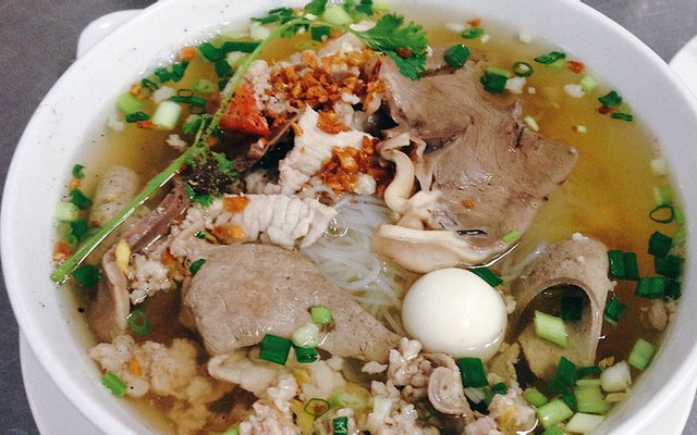 hu-tieu-nam-vang-binh-phu