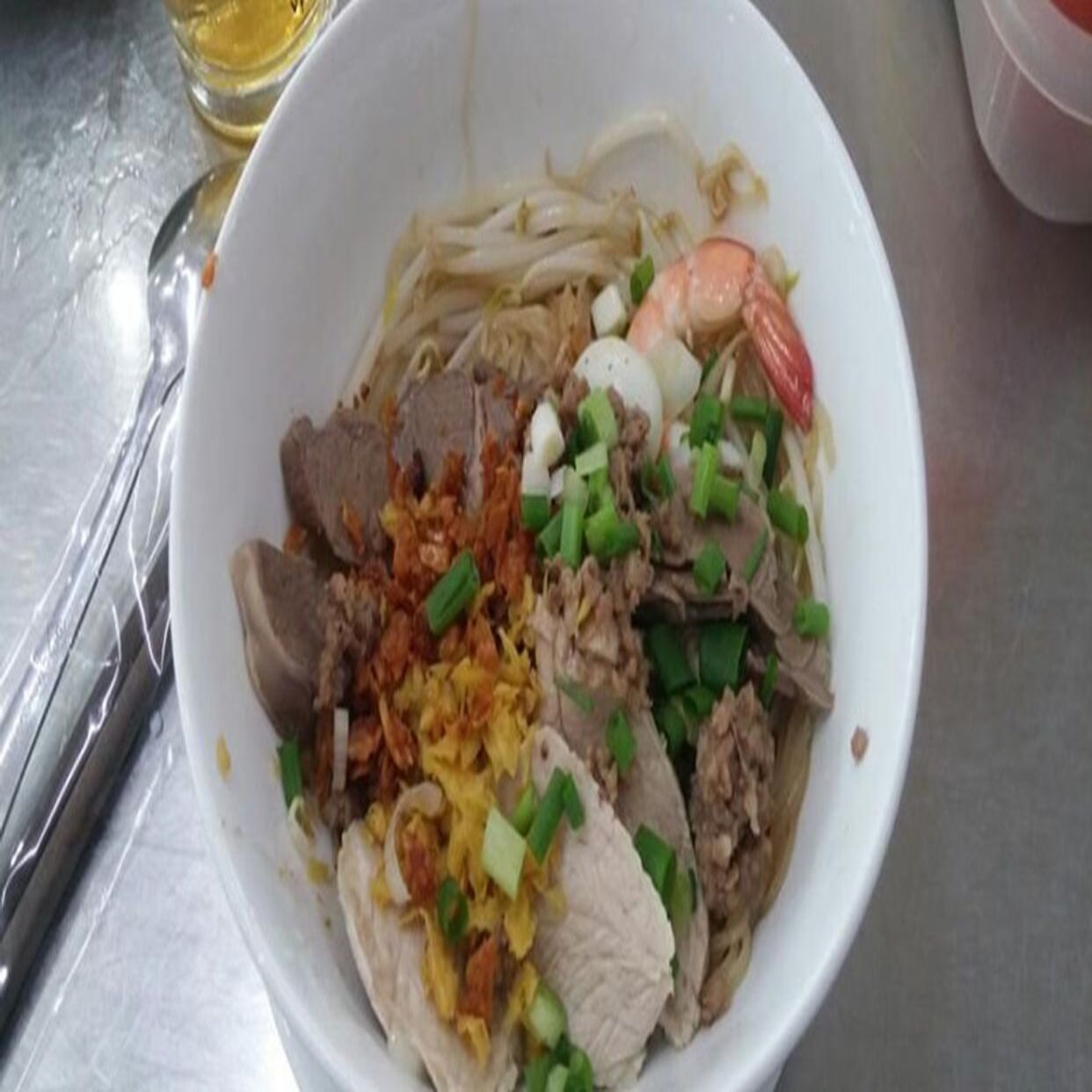 ngan-phat-hu-tieu-nam-vang-lu-gia